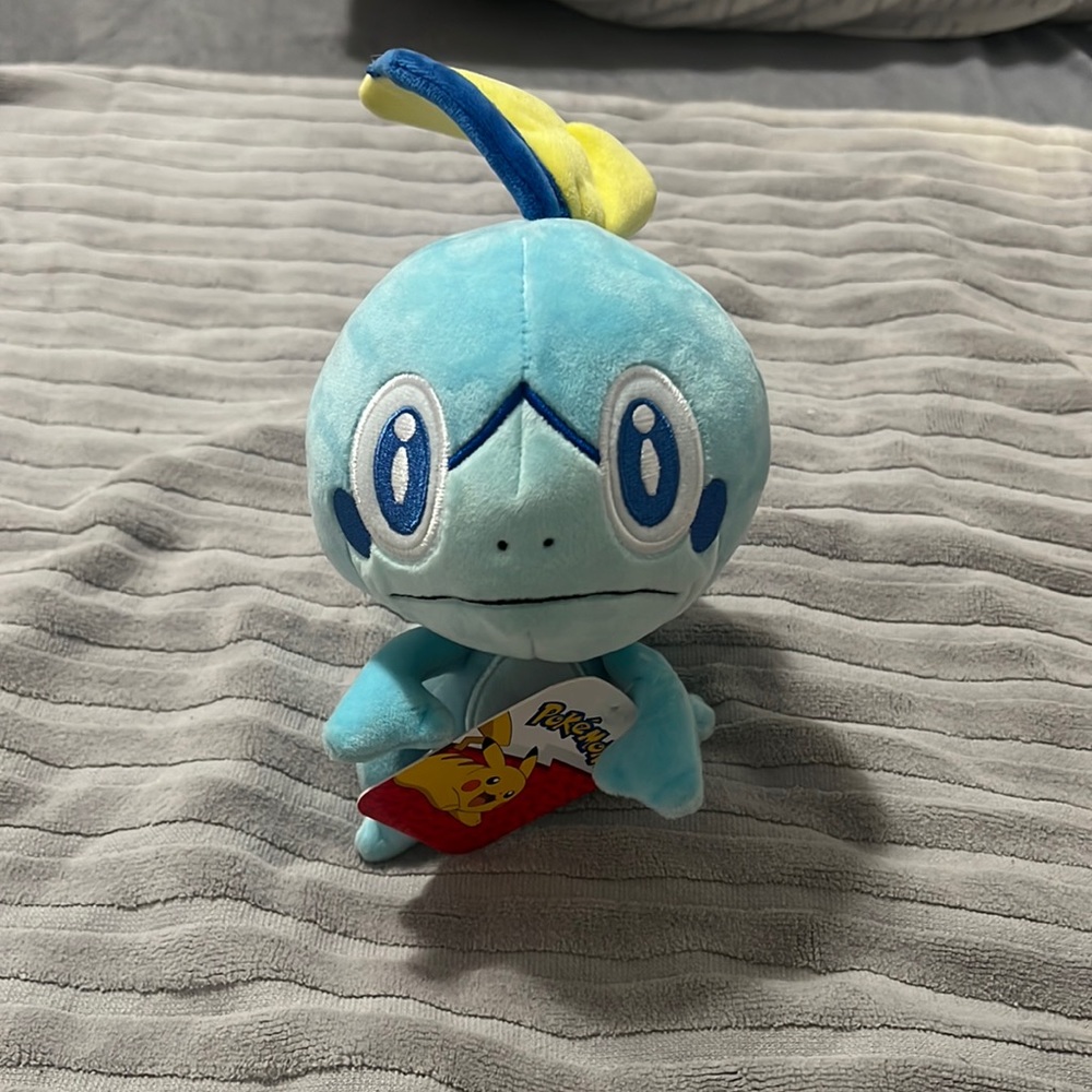 Pokemon Plush Sobble gamestop NWT Rare